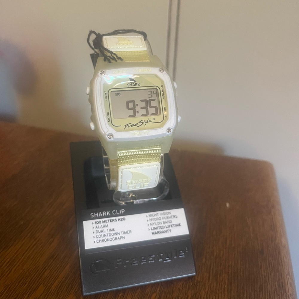 Freestyle Shark Clip Watch in Cream and Gold